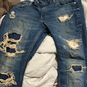 Levi’s Men’s 511 ™️ slim fit rip and repair jeans